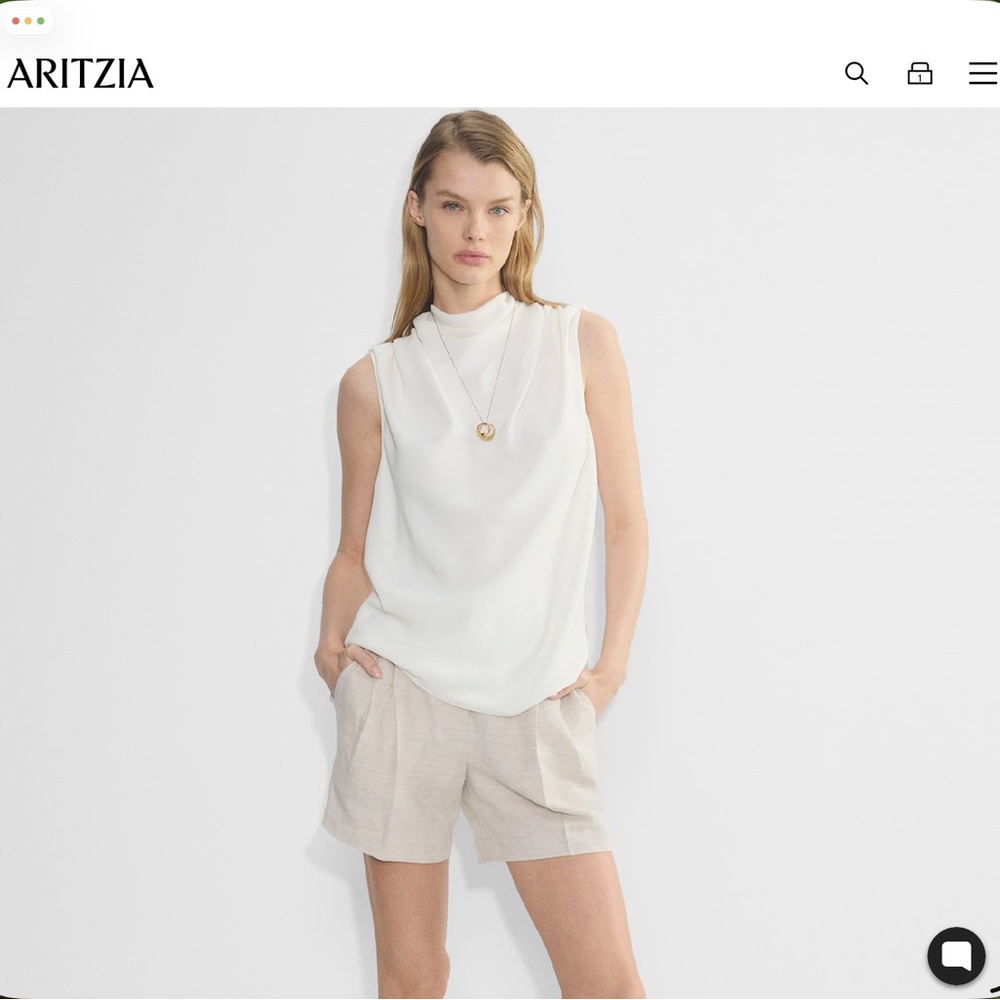 Aritzia The Effortless Short Mid-Thigh Cruise Linen